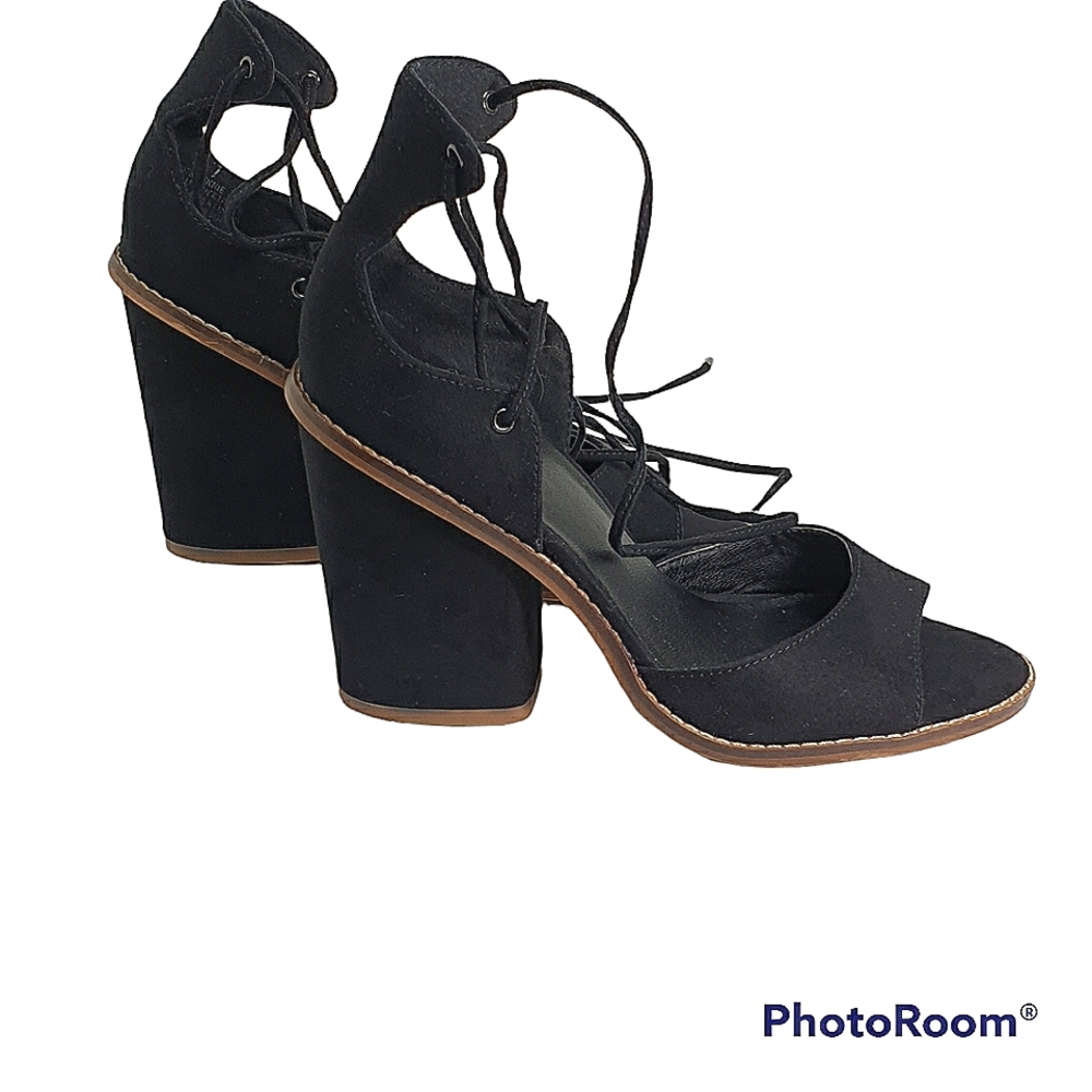 Lipstik Kennie Peep toe Lace-Up ankle chunky heel Size 7